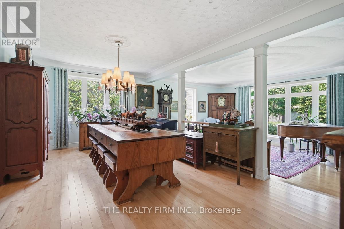 15 BEECHWOOD AVENUE - 11