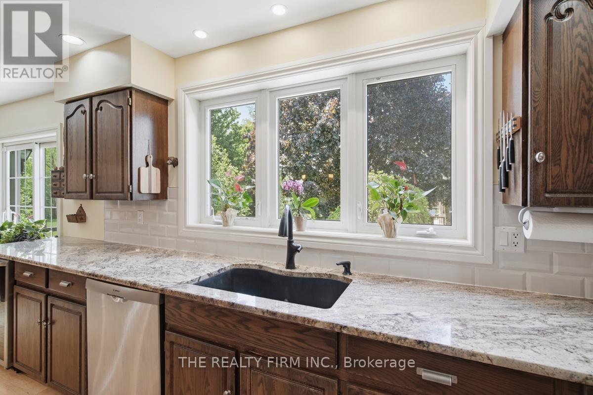 15 BEECHWOOD AVENUE - 17