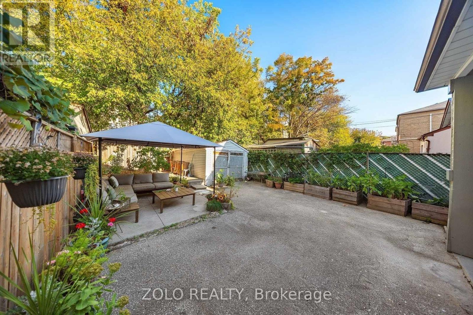 163 CEDRIC AVENUE - 20
