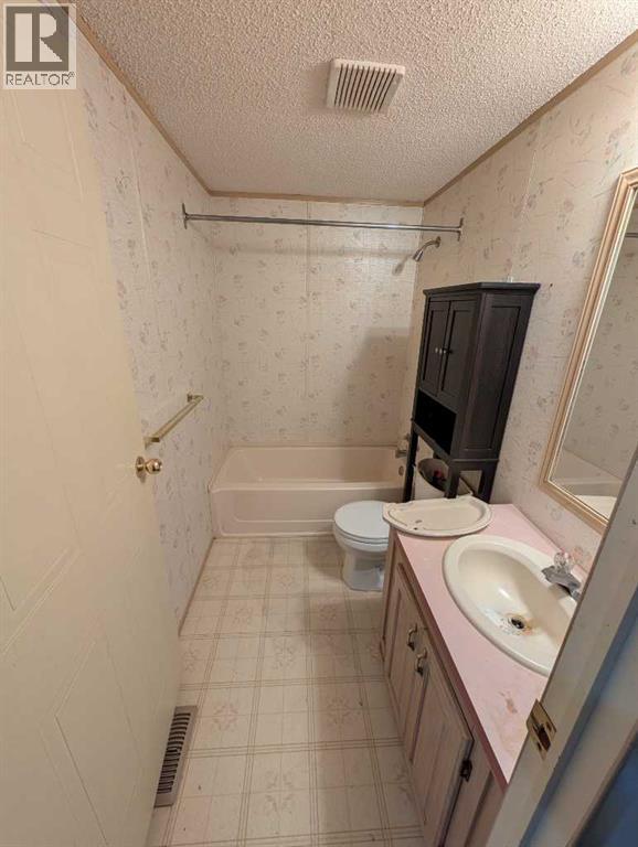 312 Christian Avenue - 13