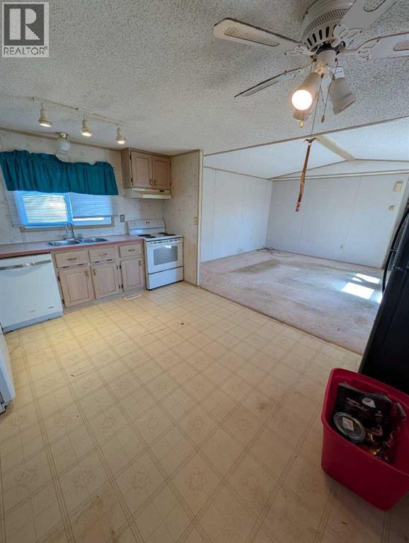 312 Christian Avenue - 7