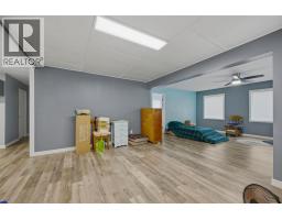 Dining room - 1394 6 Highway, Cherryville, BC V0E2G1 Photo 14