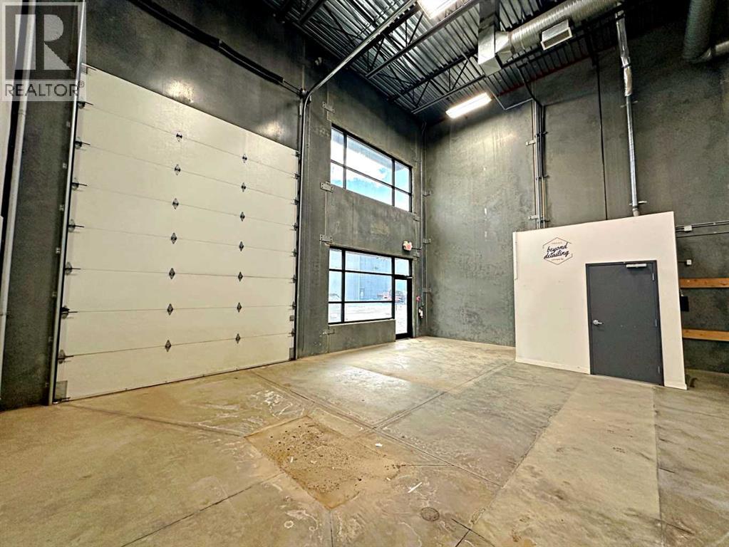 400 MacKenzie Boulevard, Fort McMurray