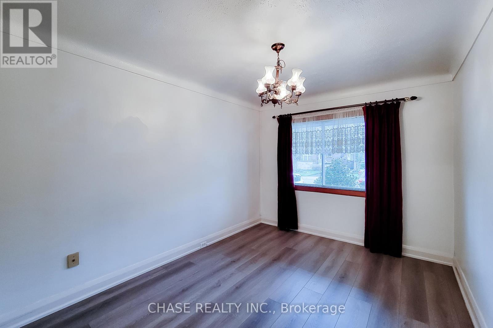 187 PARADISE ROAD N - 20