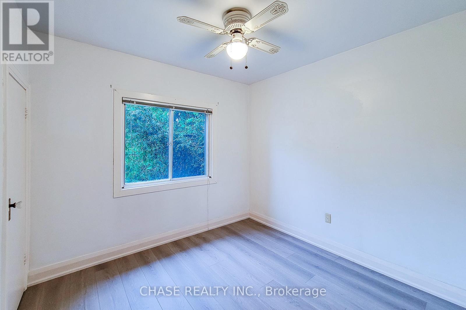 187 PARADISE ROAD N - 27