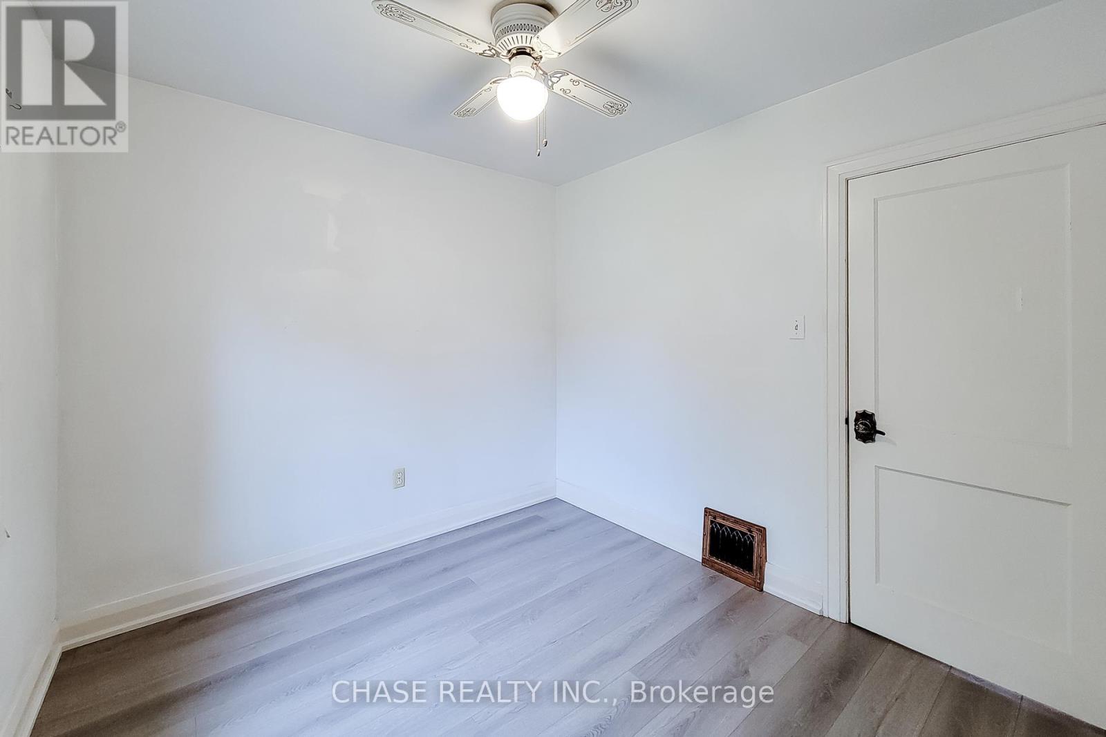 187 PARADISE ROAD N - 29