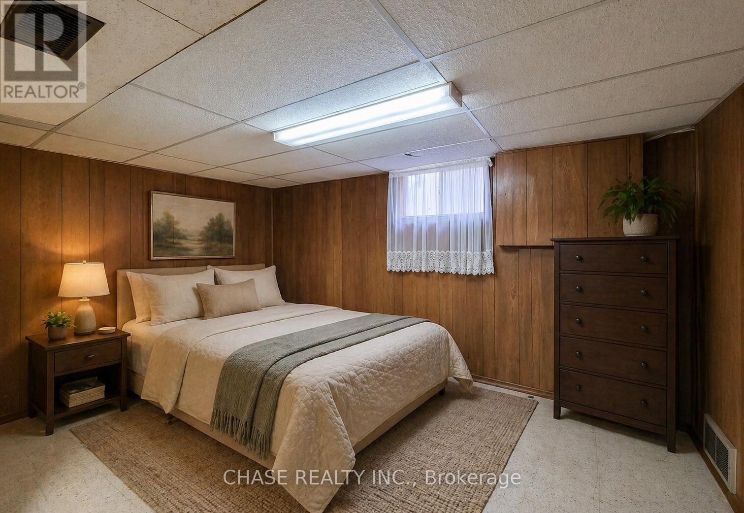 187 PARADISE ROAD N - 45