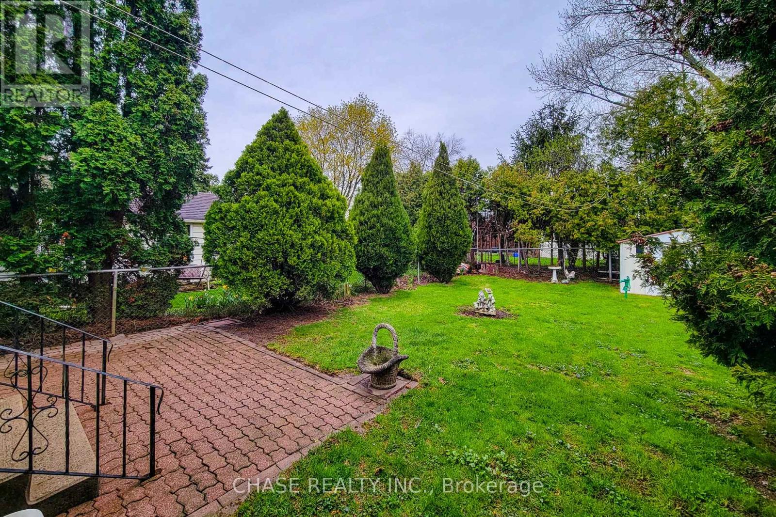 187 PARADISE ROAD N - 8