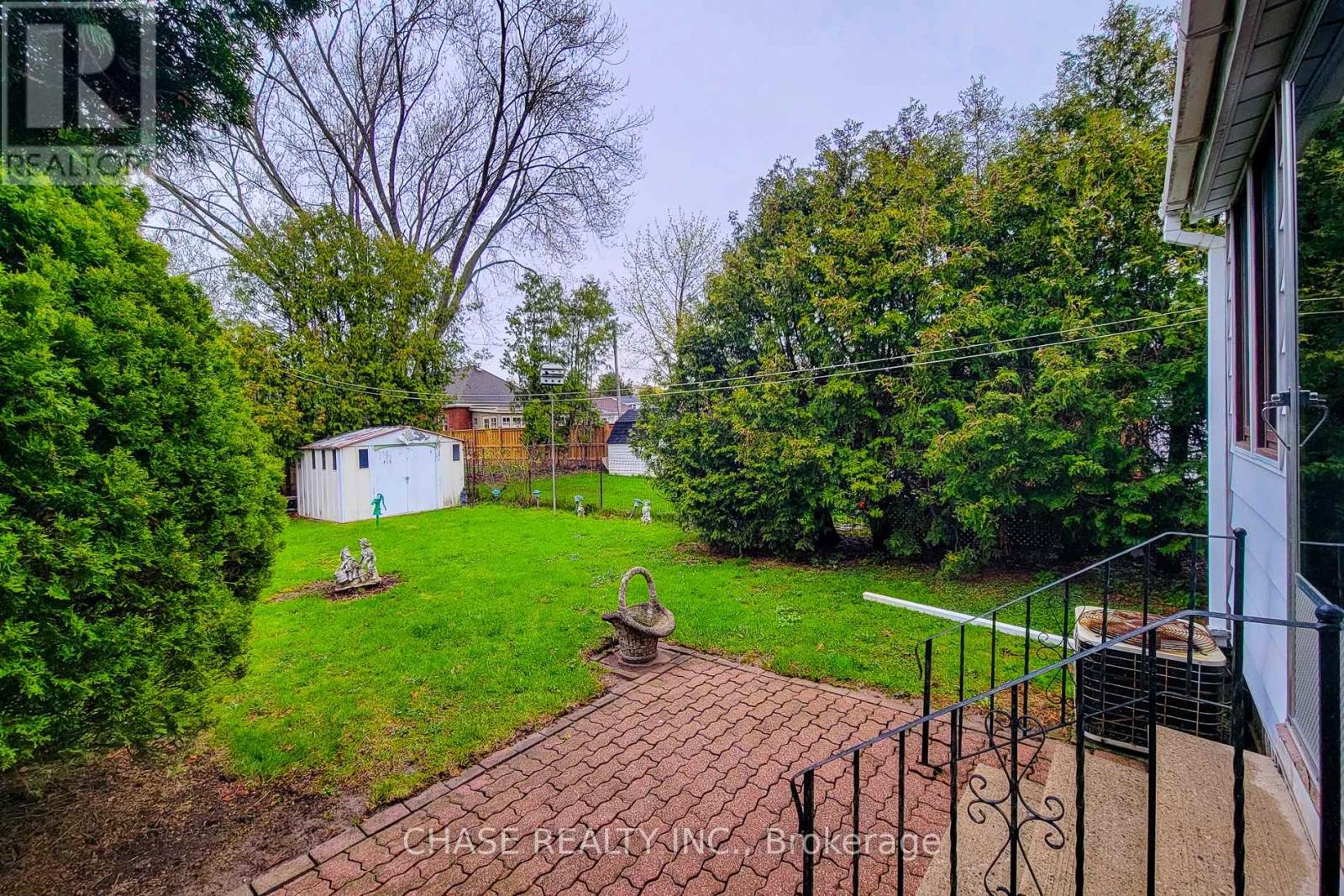 187 PARADISE ROAD N - 9