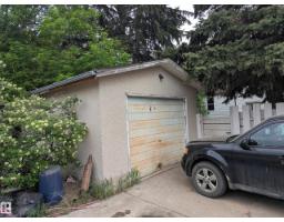 Bedroom 2 - 10650 76 Av Nw, Edmonton, AB T6E1L5 Photo 6