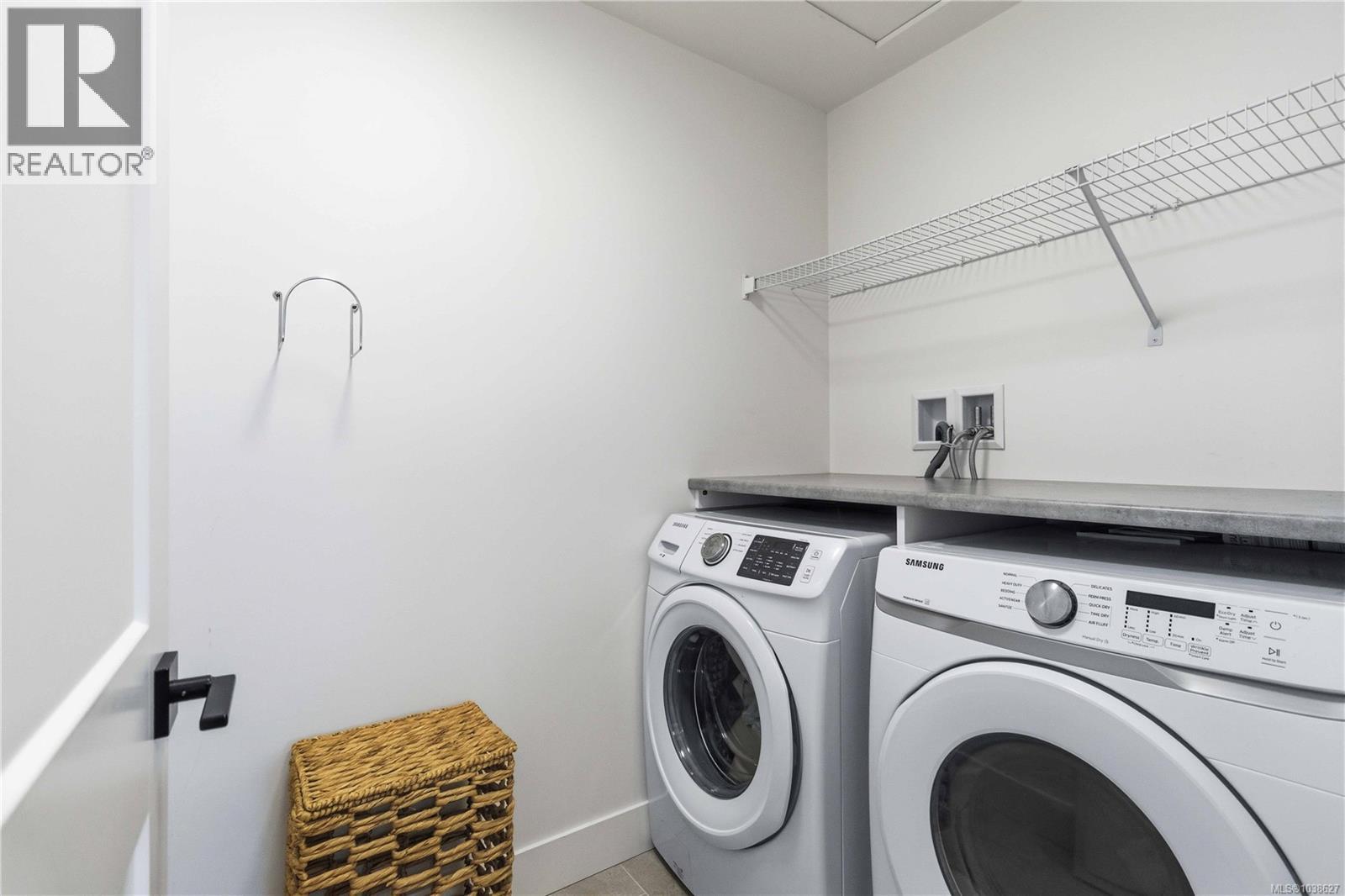 3567 Grenadier Rd - 26