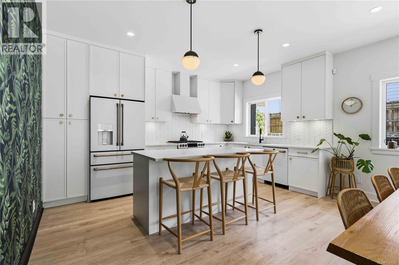 3567 Grenadier Rd - 4
