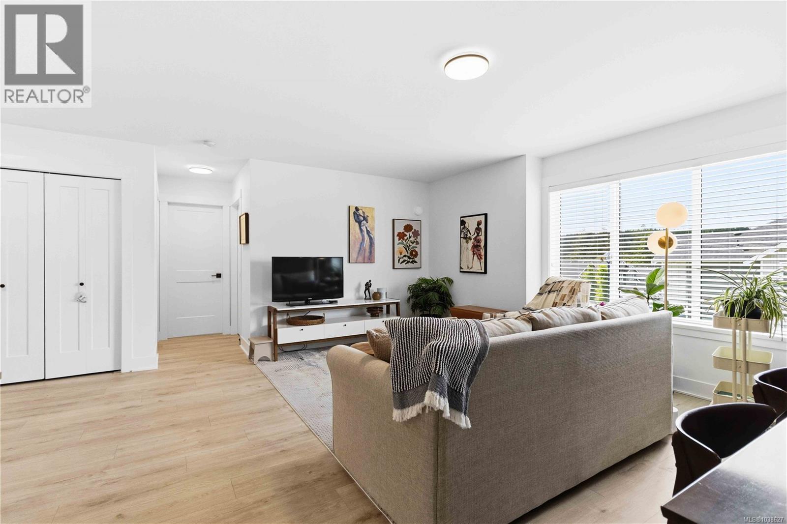3567 Grenadier Rd - 38