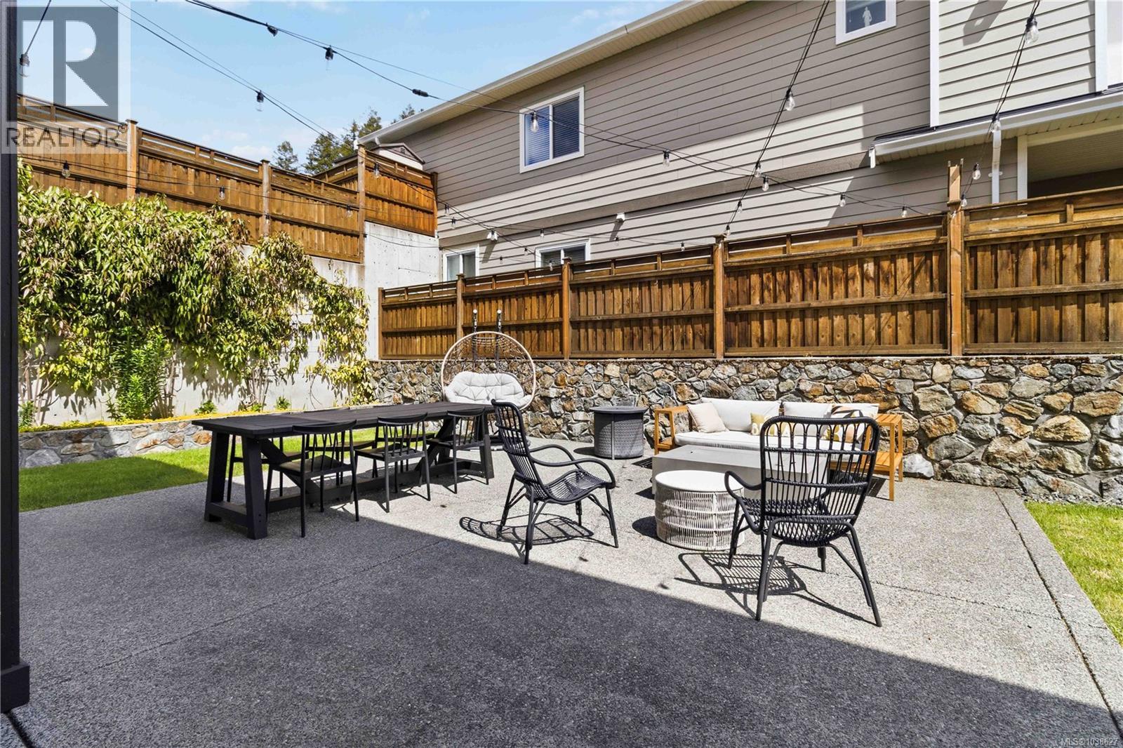 3567 Grenadier Rd - 45