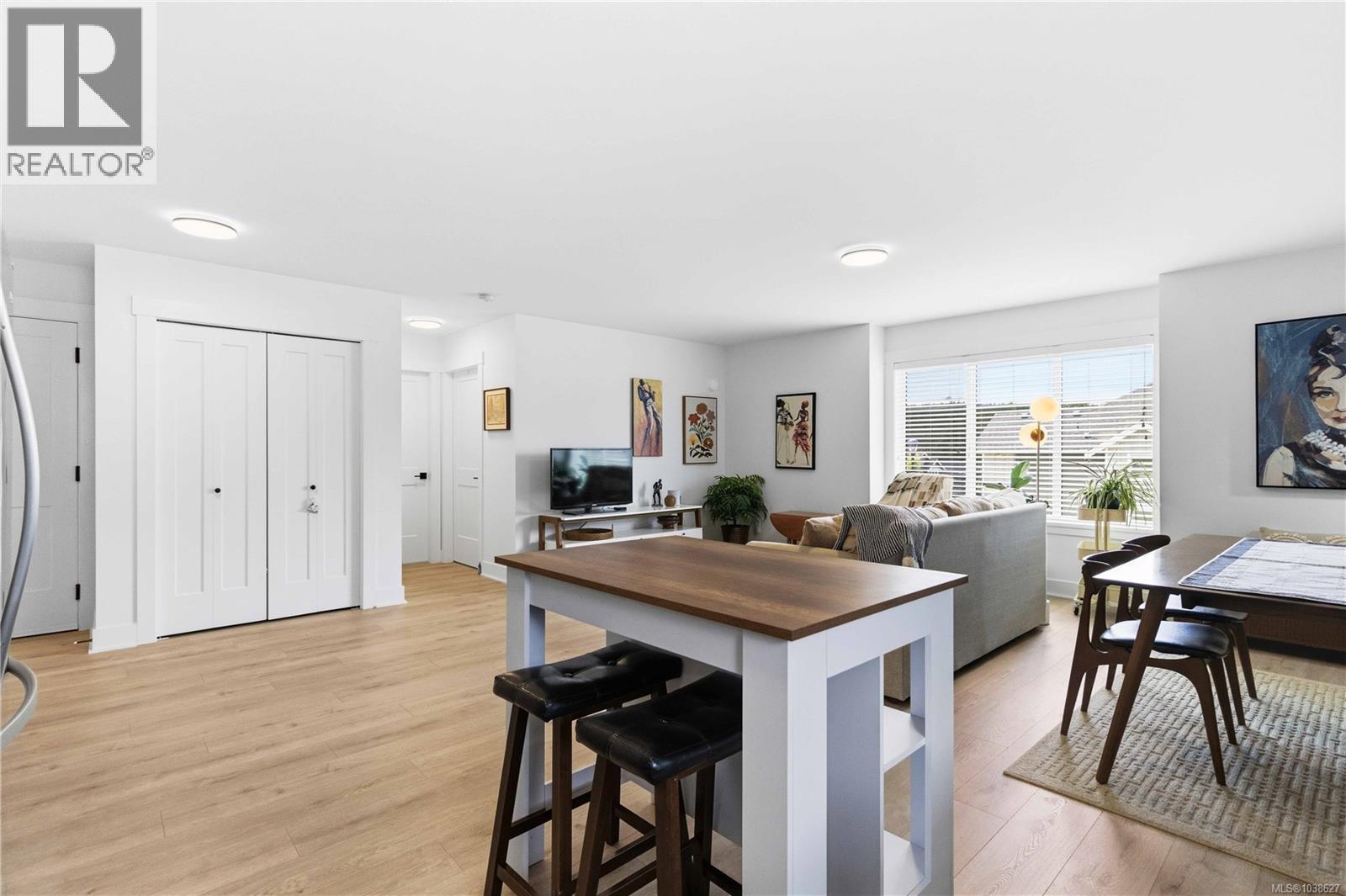 3567 Grenadier Rd - 39