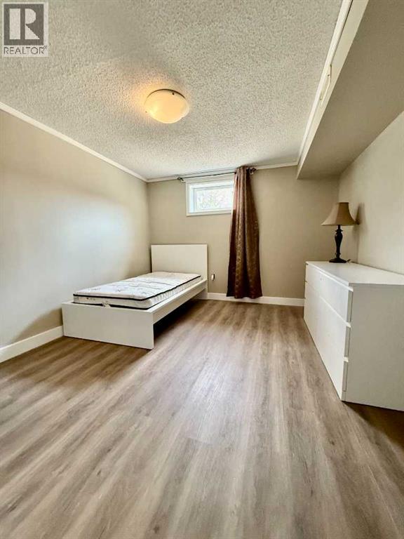 100 Silica Place, Fort McMurray