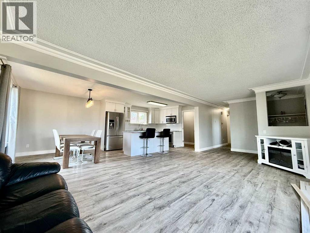 100 Silica Place, Fort McMurray