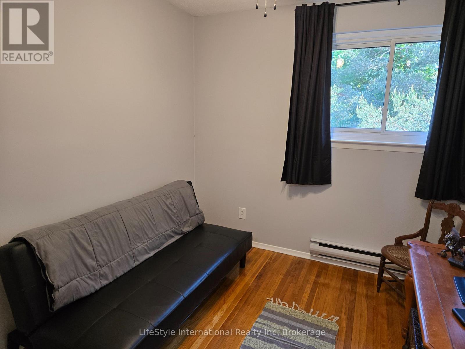#16 201 SILVERCREEK PARKWAY N - 24