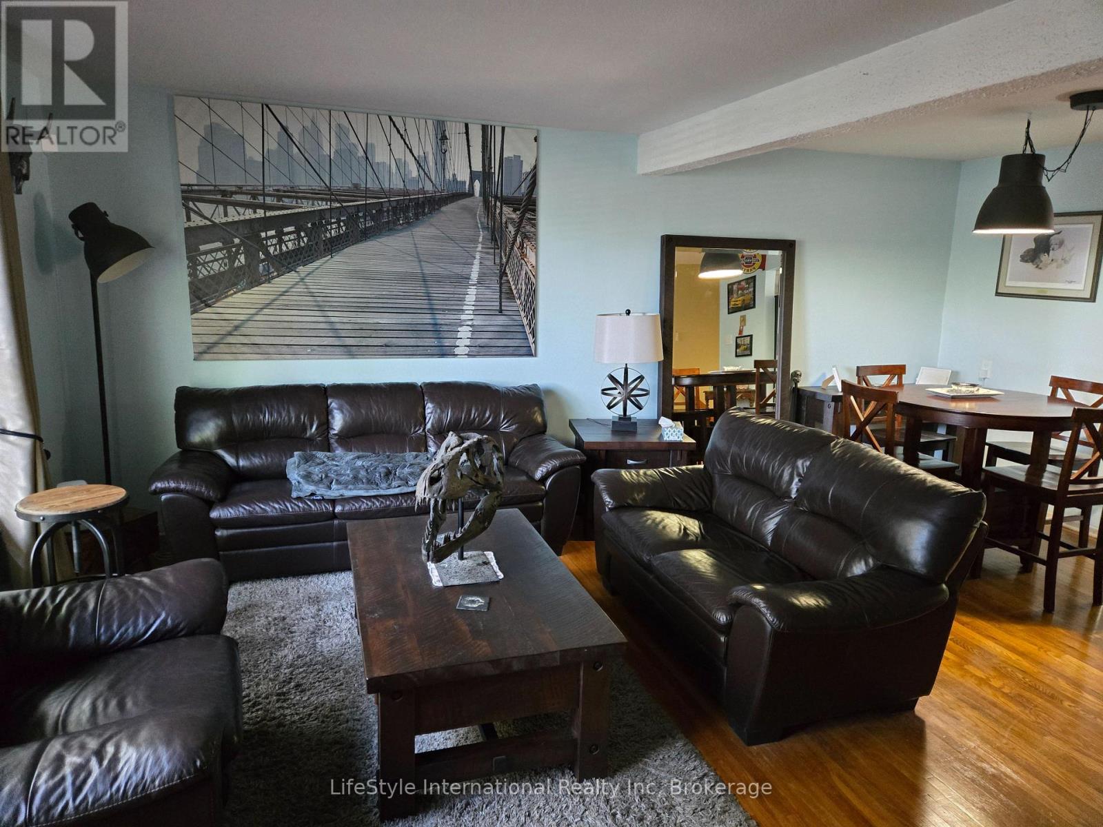 #16 201 SILVERCREEK PARKWAY N - 15