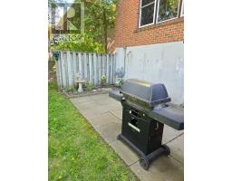 16 - 201 Silvercreek Parkway N, Guelph, ON N1H3T4 Photo 27