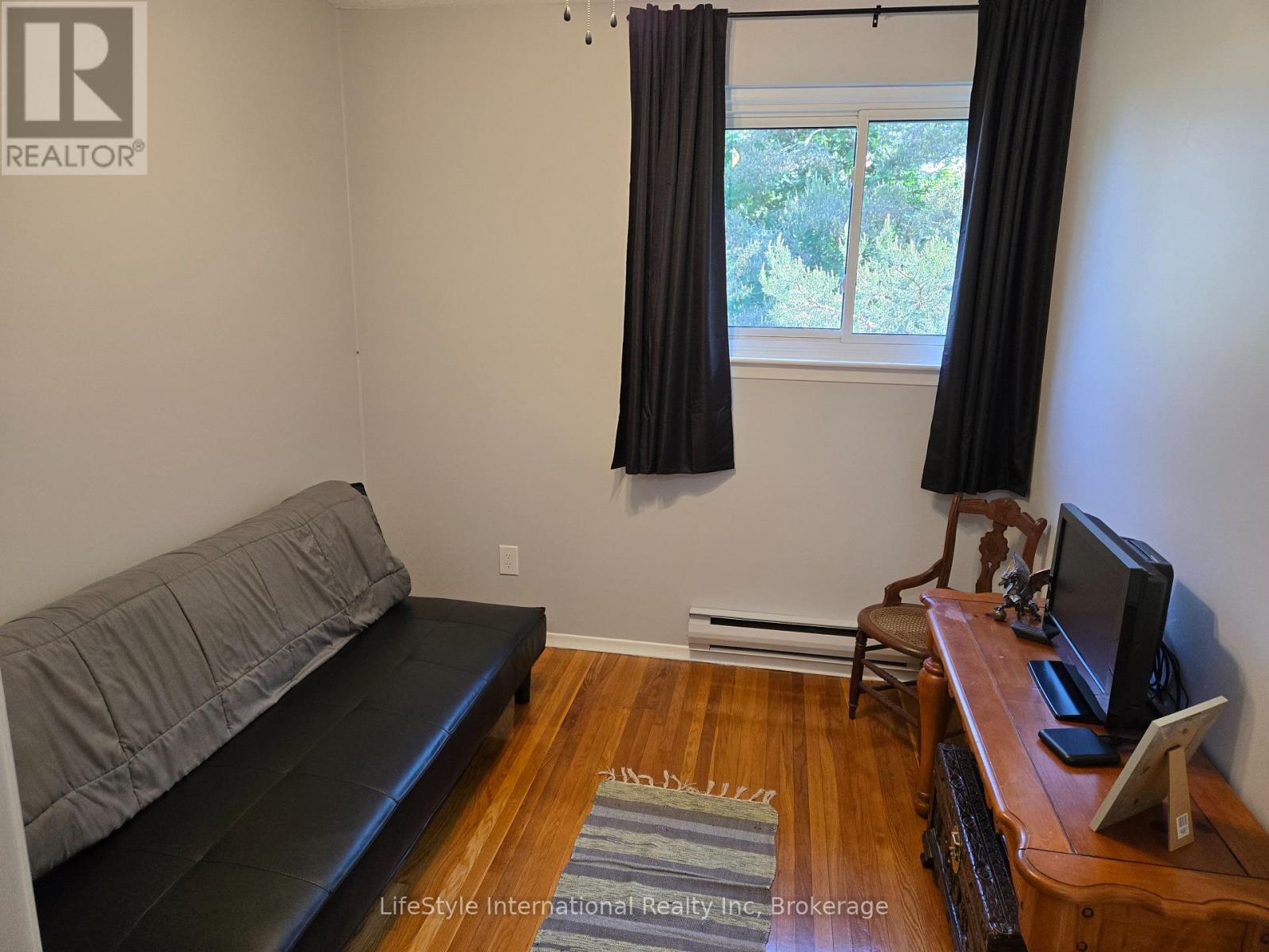 #16 201 SILVERCREEK PARKWAY N - 25