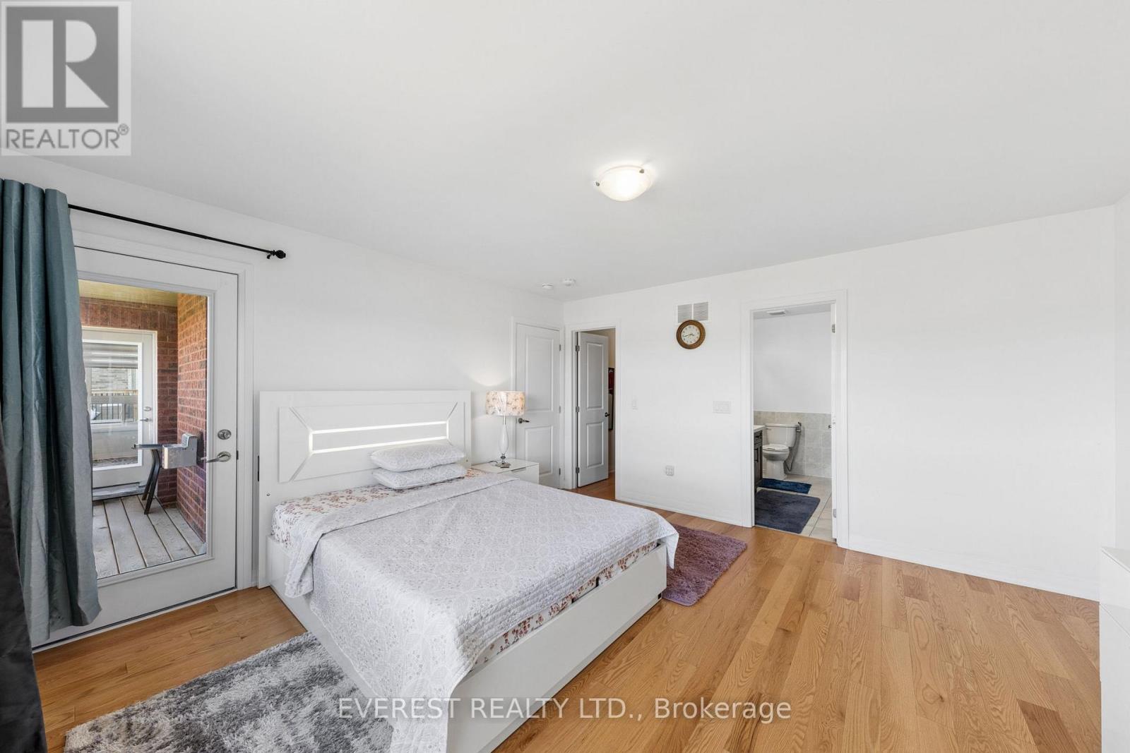 14 HEWSON STREET - 24