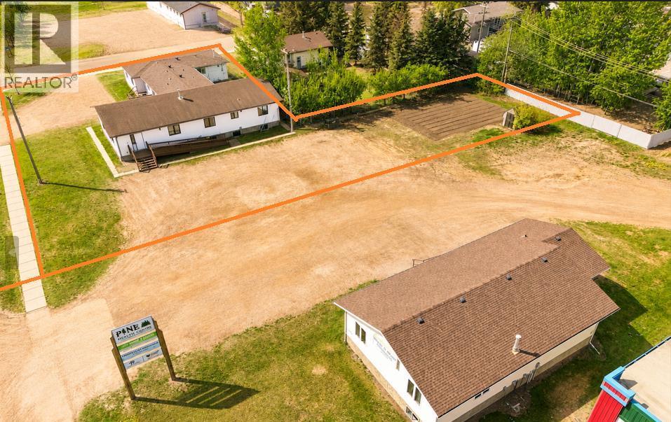 10002 96 Avenue - photo 3