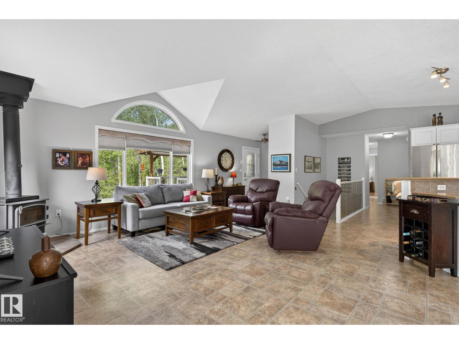 3602 53 AV — photo 15