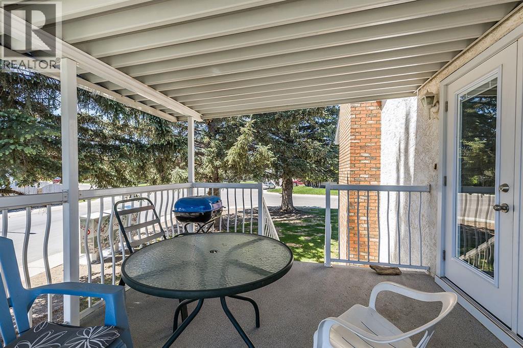9 Rossmere Avenue SE - 42