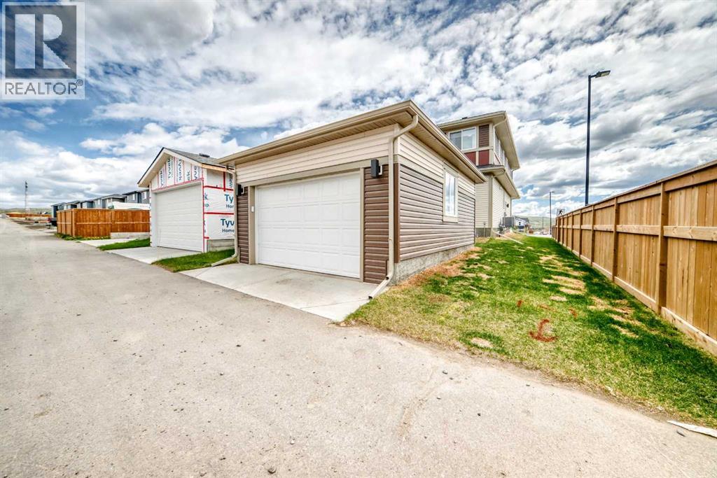 3 Agate Road, Cochrane