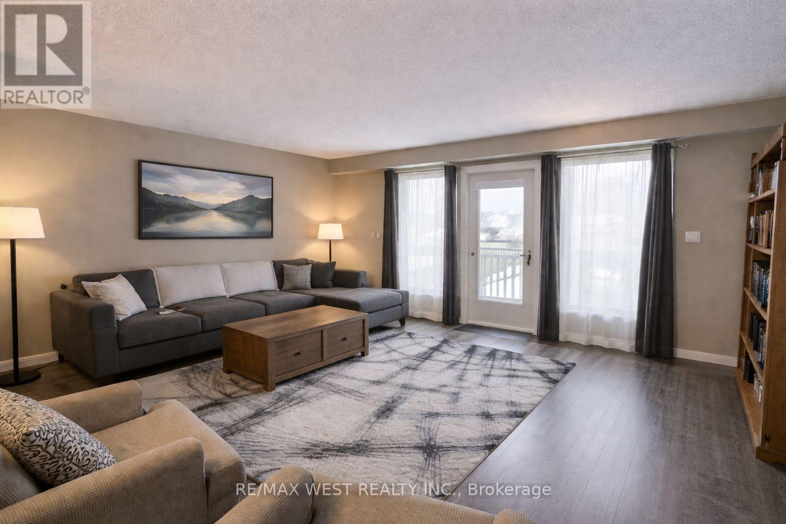 662 BALSAM CRESCENT - 2