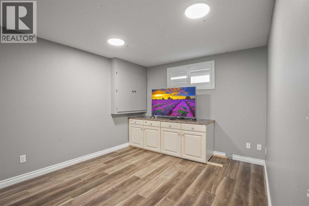 35 Taylor Drive - 32