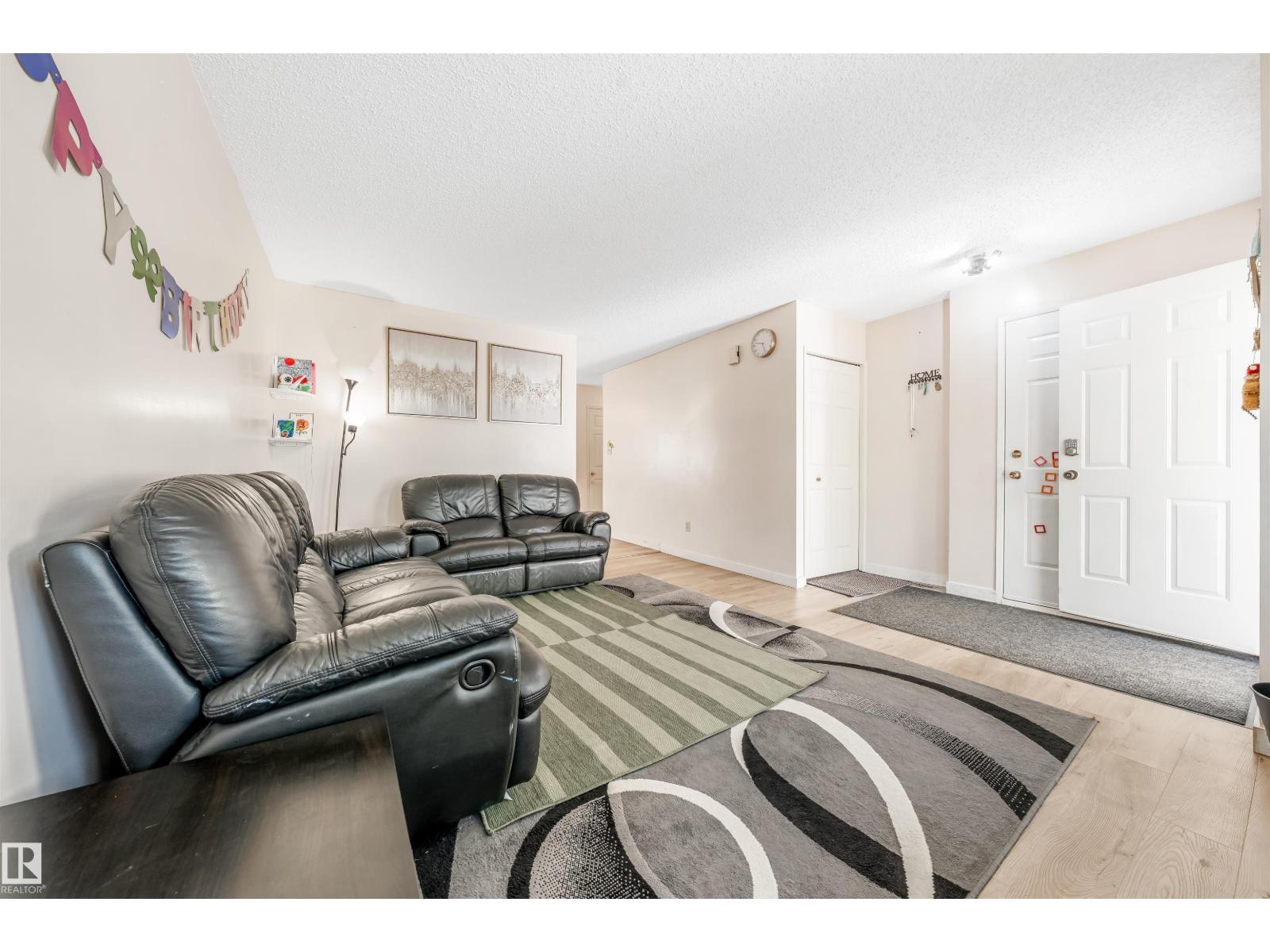 5417 14a ave NW - 11