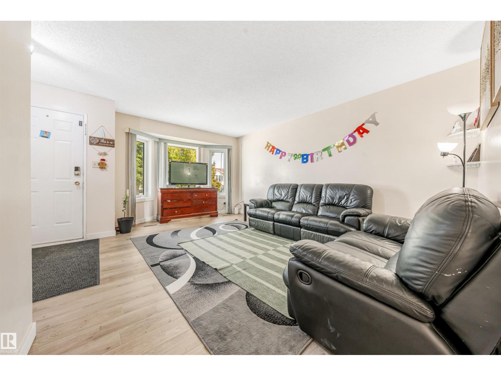 5417 14a ave NW - 12