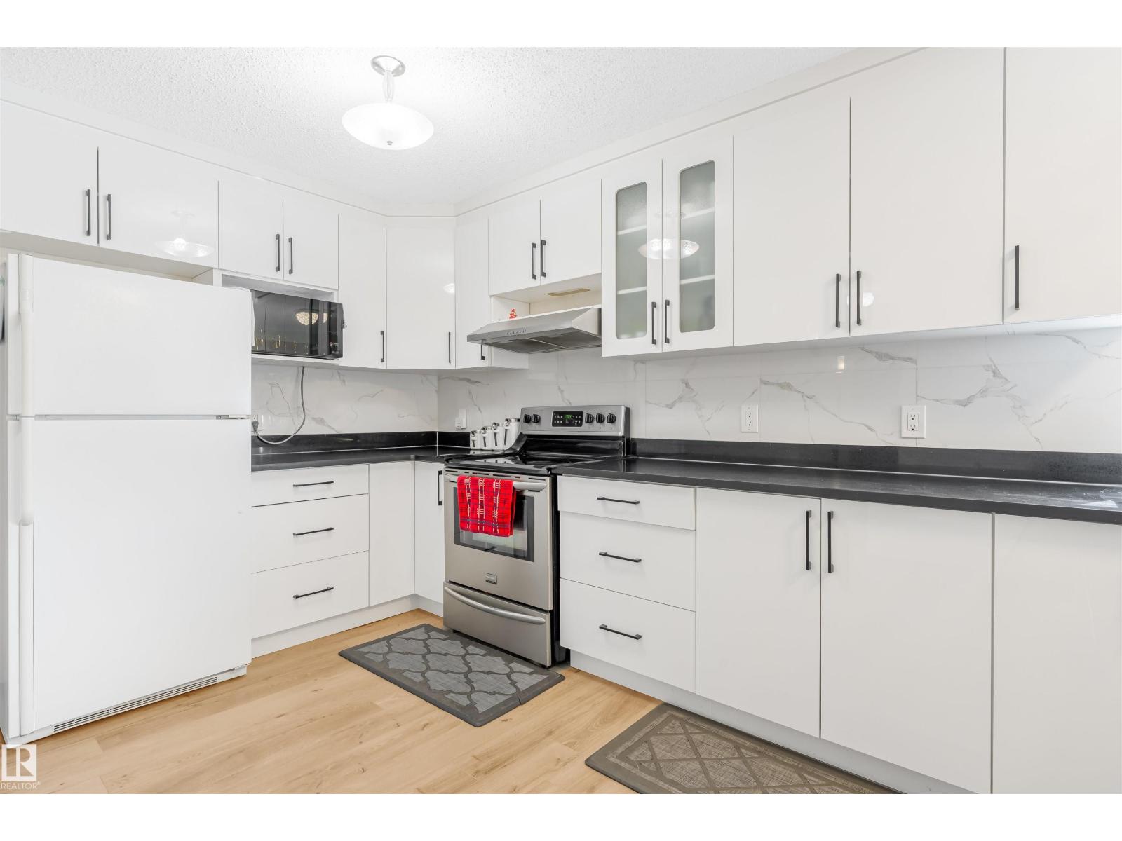 5417 14a ave NW - 16