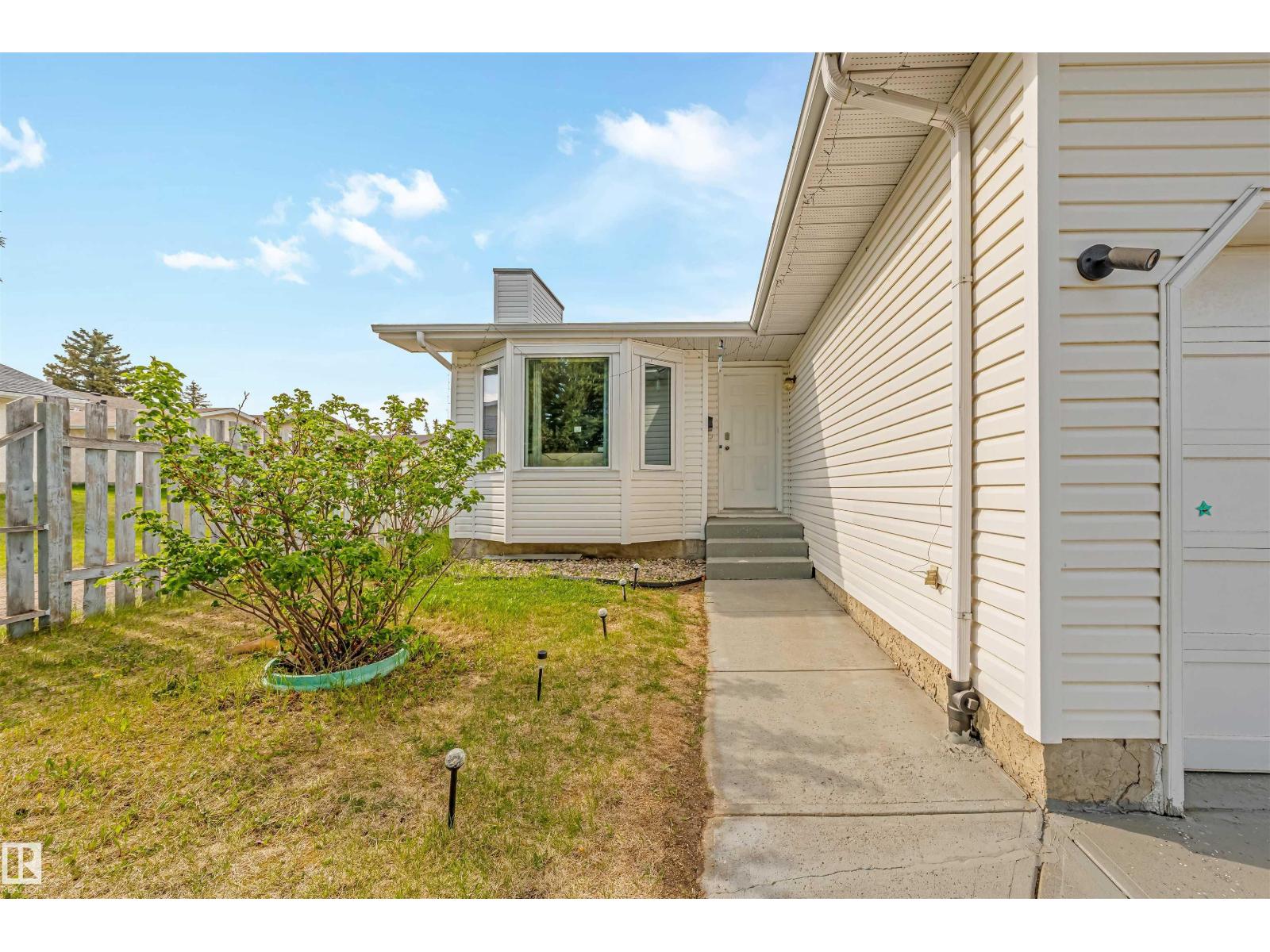 5417 14a ave NW - 7