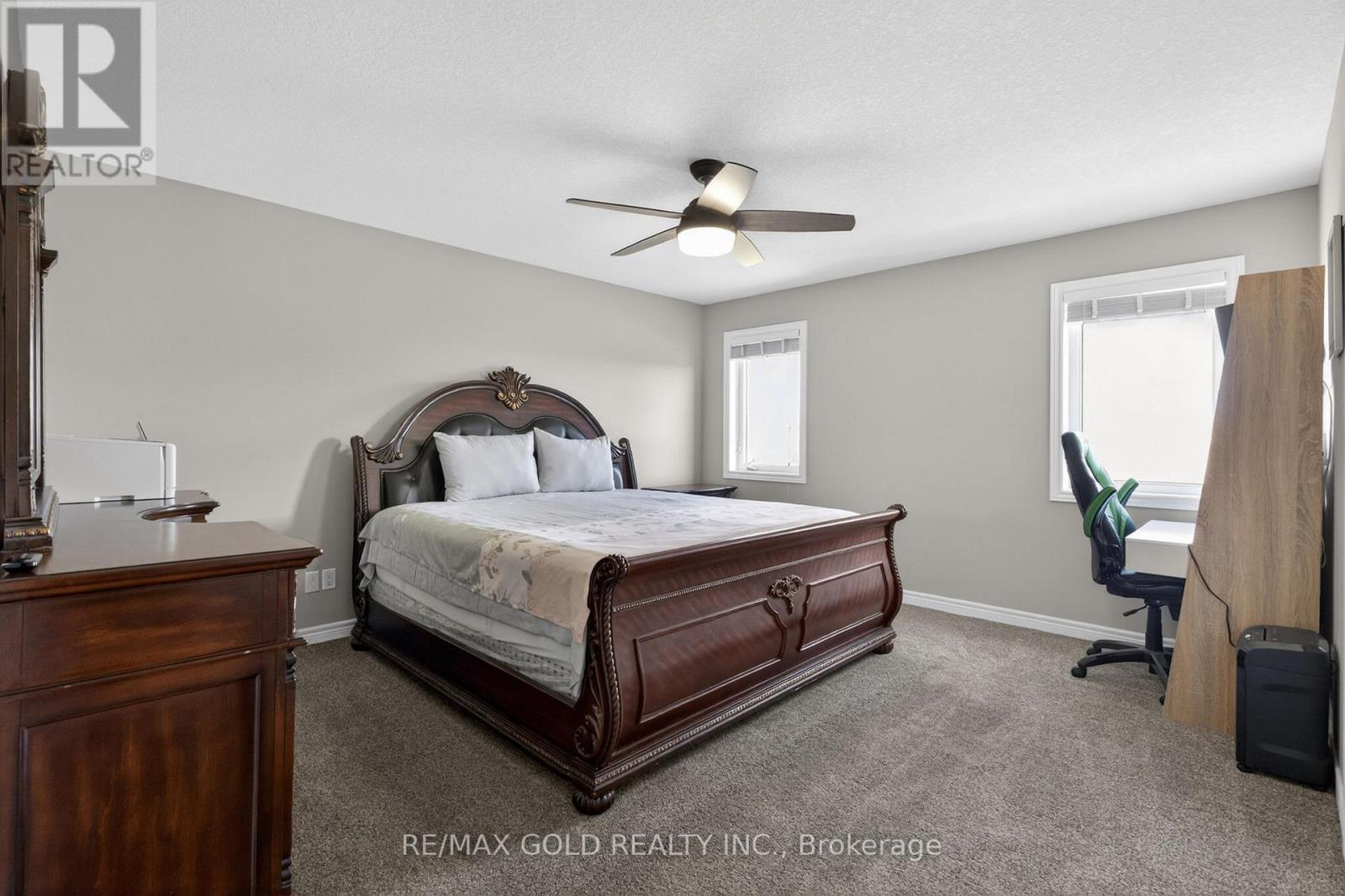 105 ARLINGTON PARKWAY N - 31