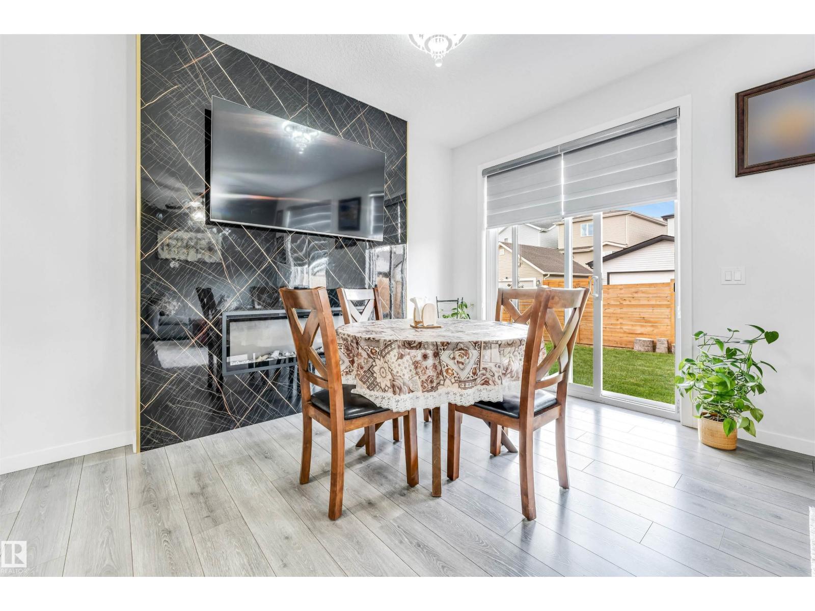 425 41 ST SW - 6