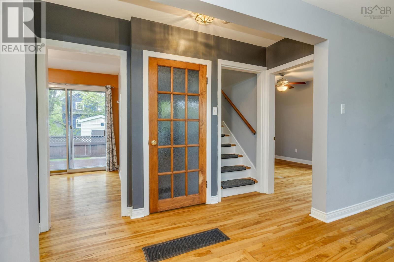 Property 7 of 47 of 32 Farquharson Street