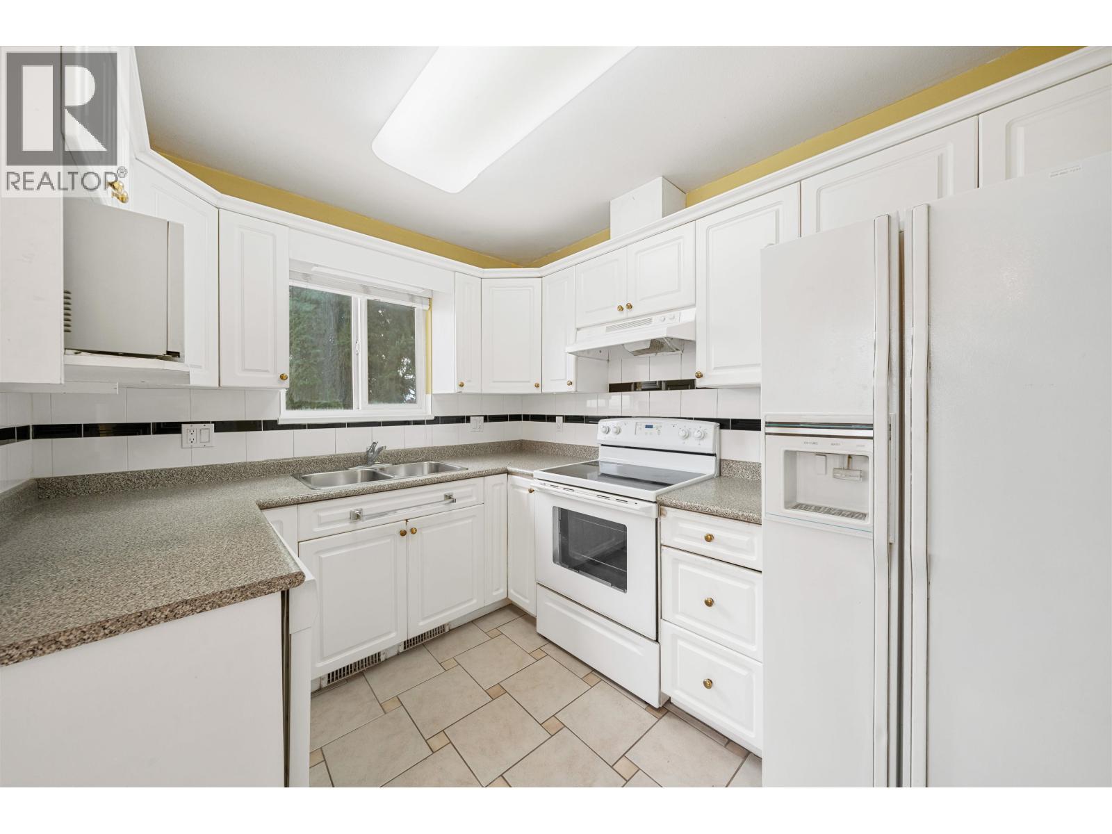 House in New Westminster - Image 12