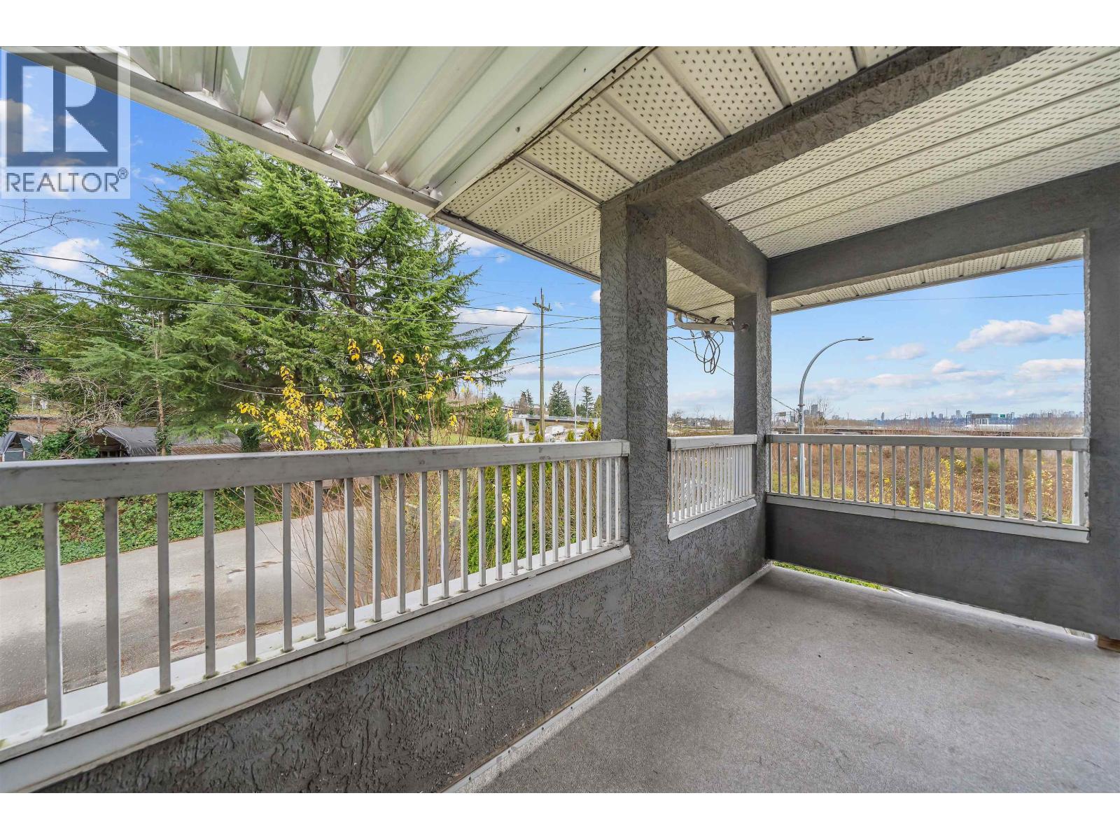 House in New Westminster - Image 20