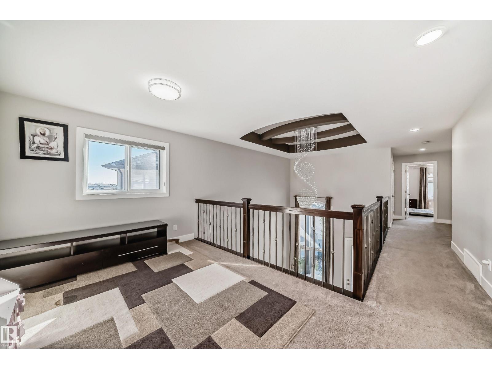 2464 15 AV NW NW - 11