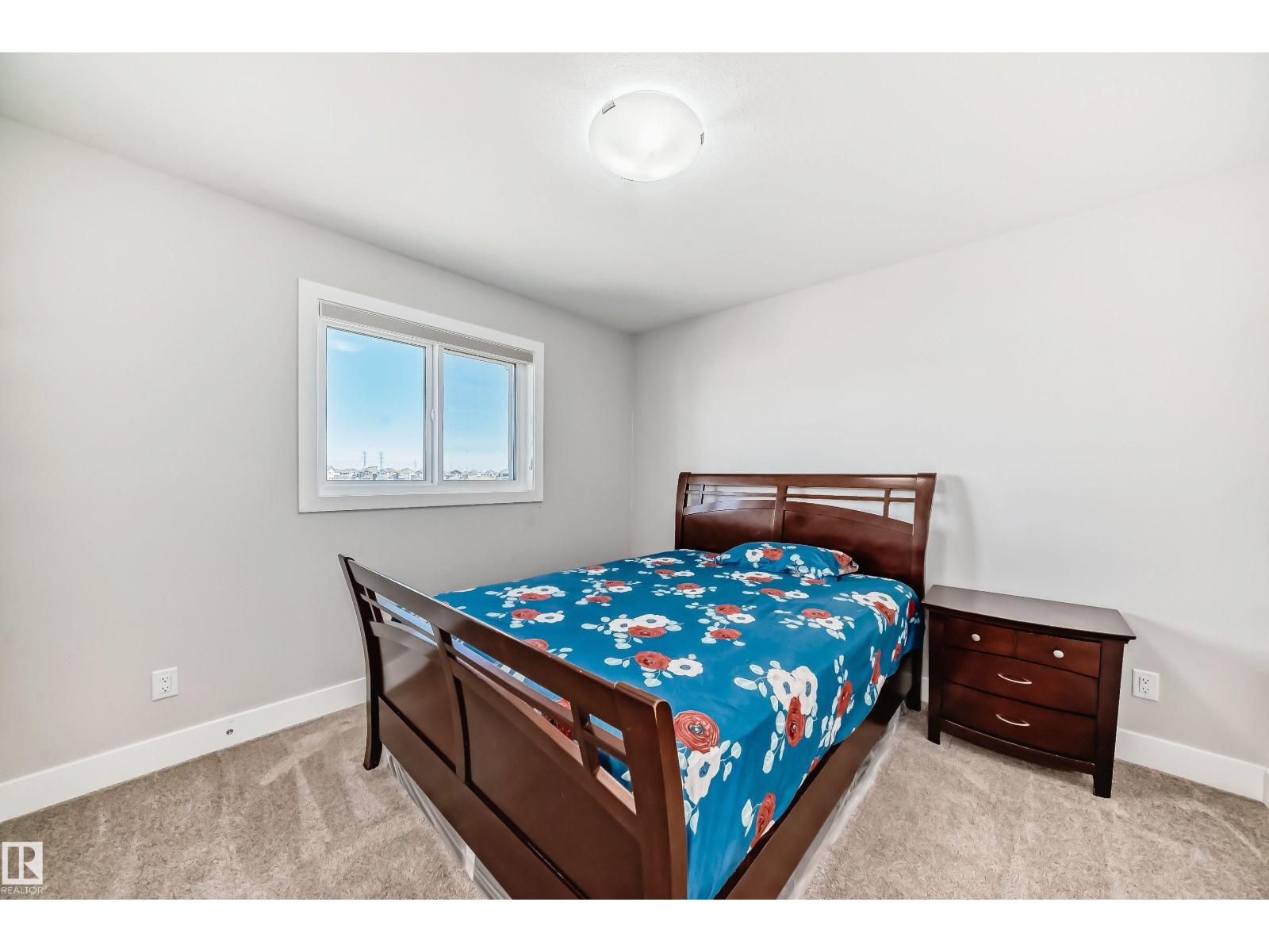 2464 15 AV NW NW - 17