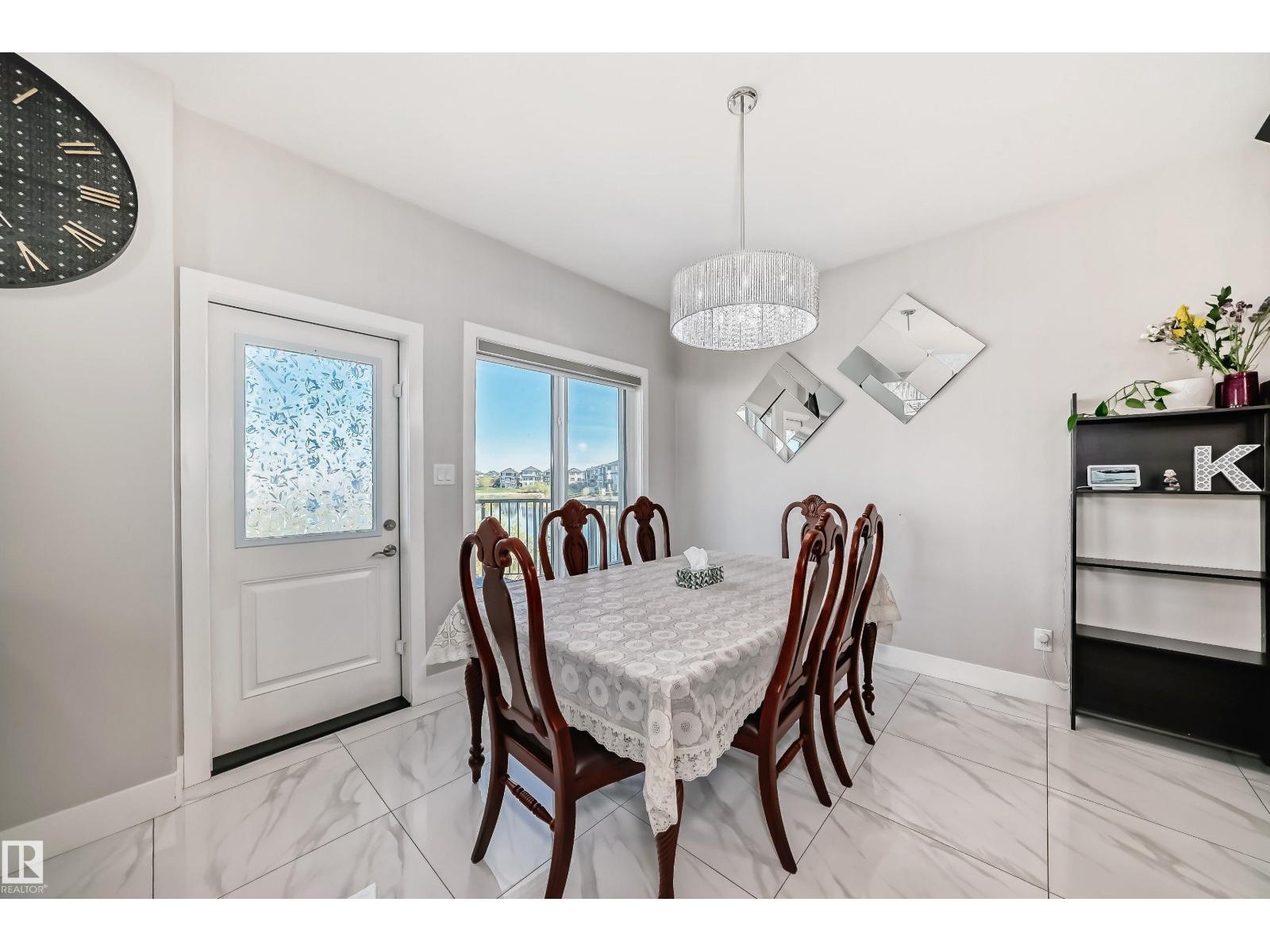 2464 15 AV NW NW - 7