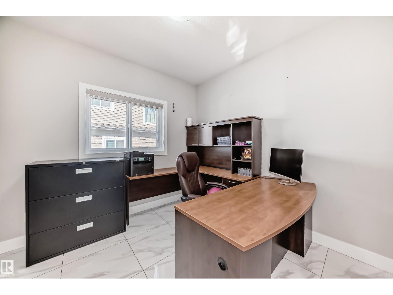 2464 15 AV NW NW - 8