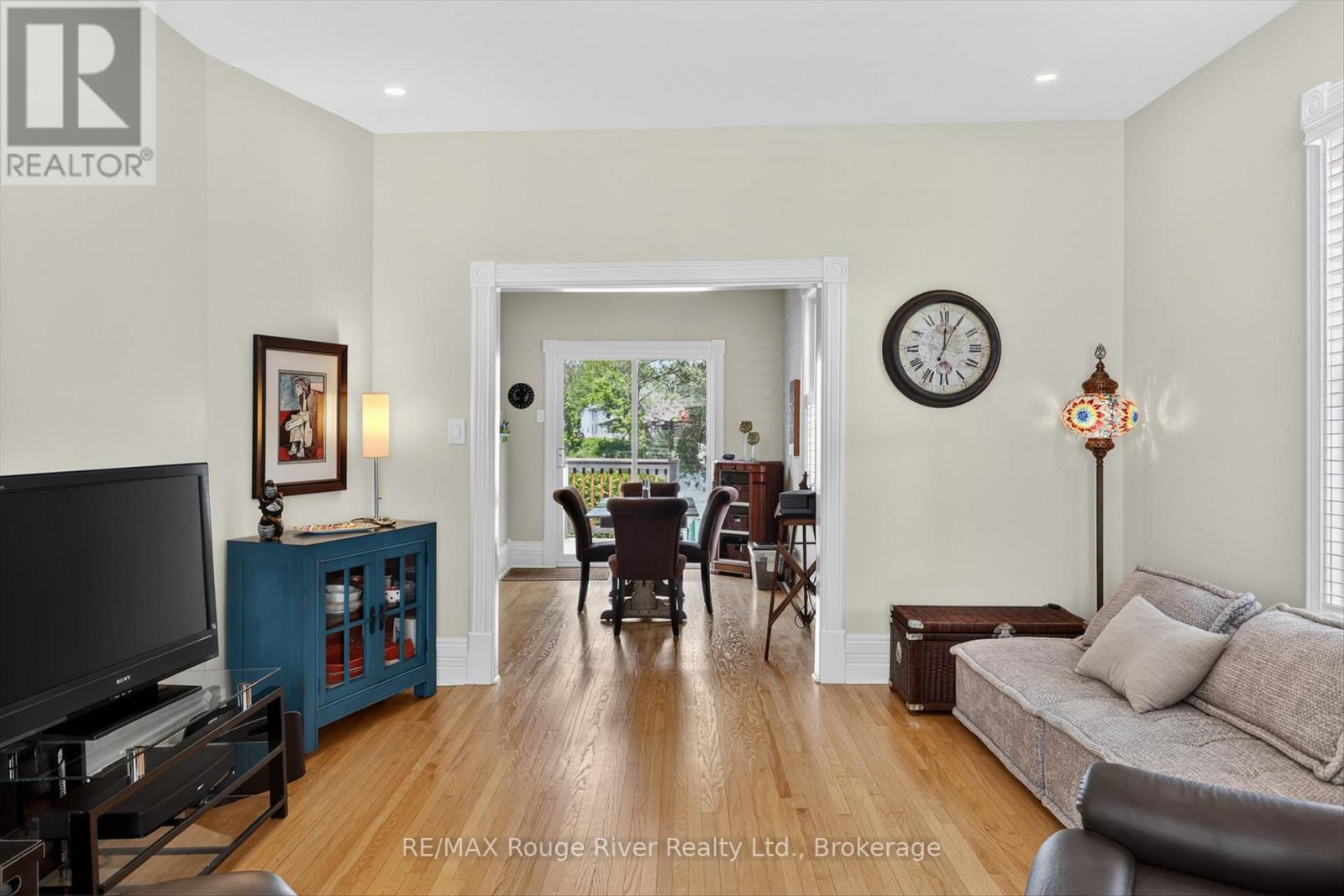114 FRONT STREET N - 11