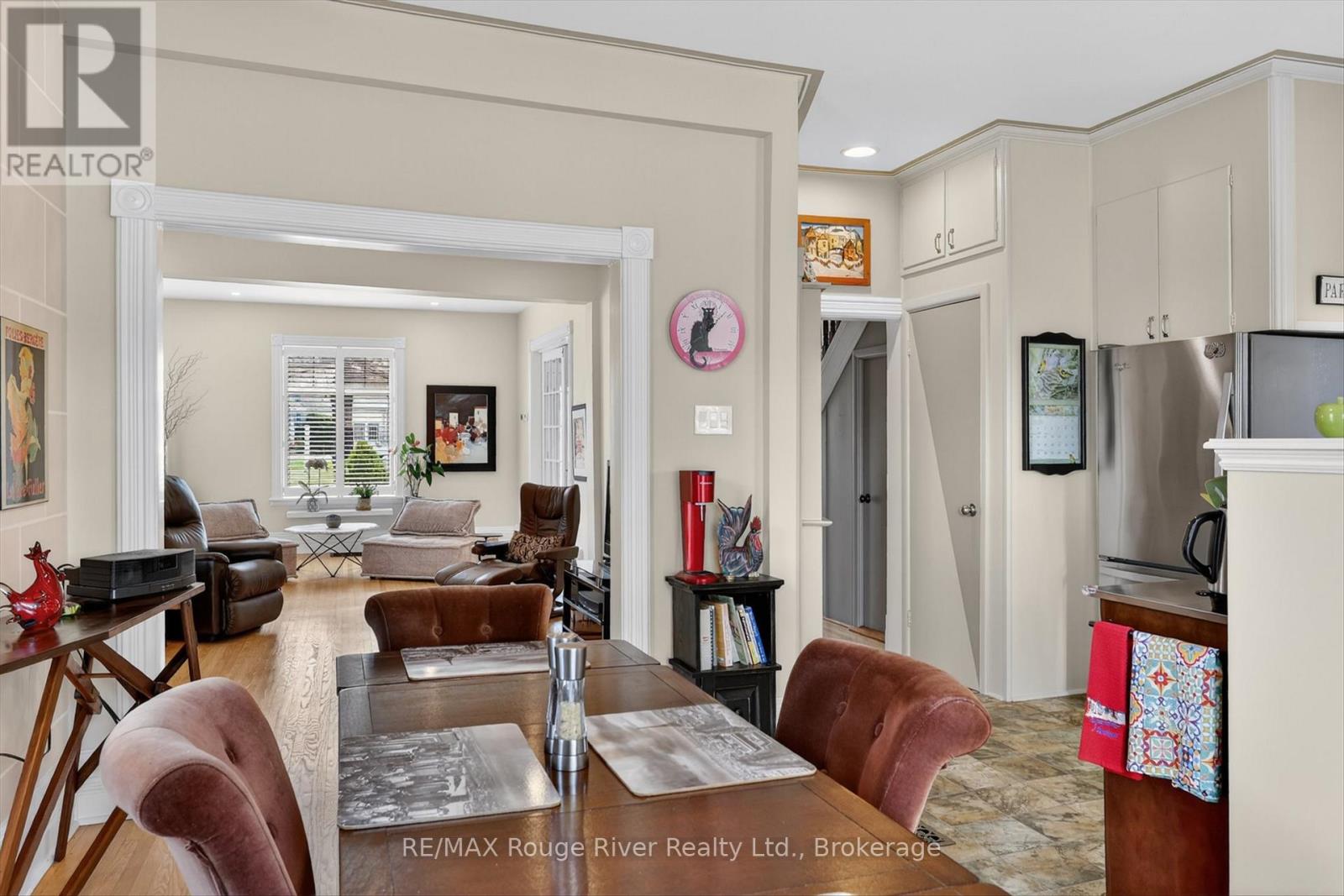 114 FRONT STREET N - 19
