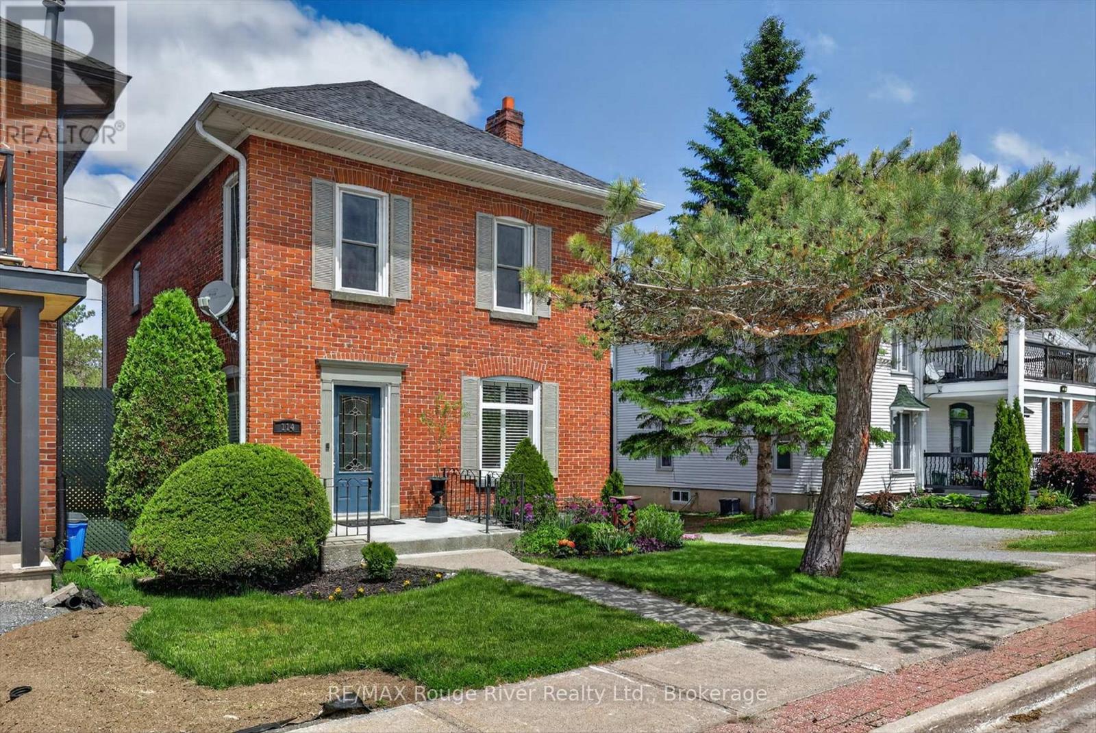114 FRONT STREET N - 3