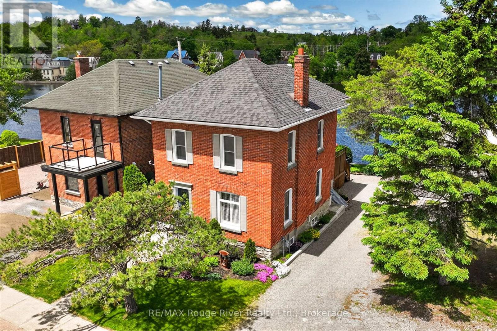 114 FRONT STREET N - 42