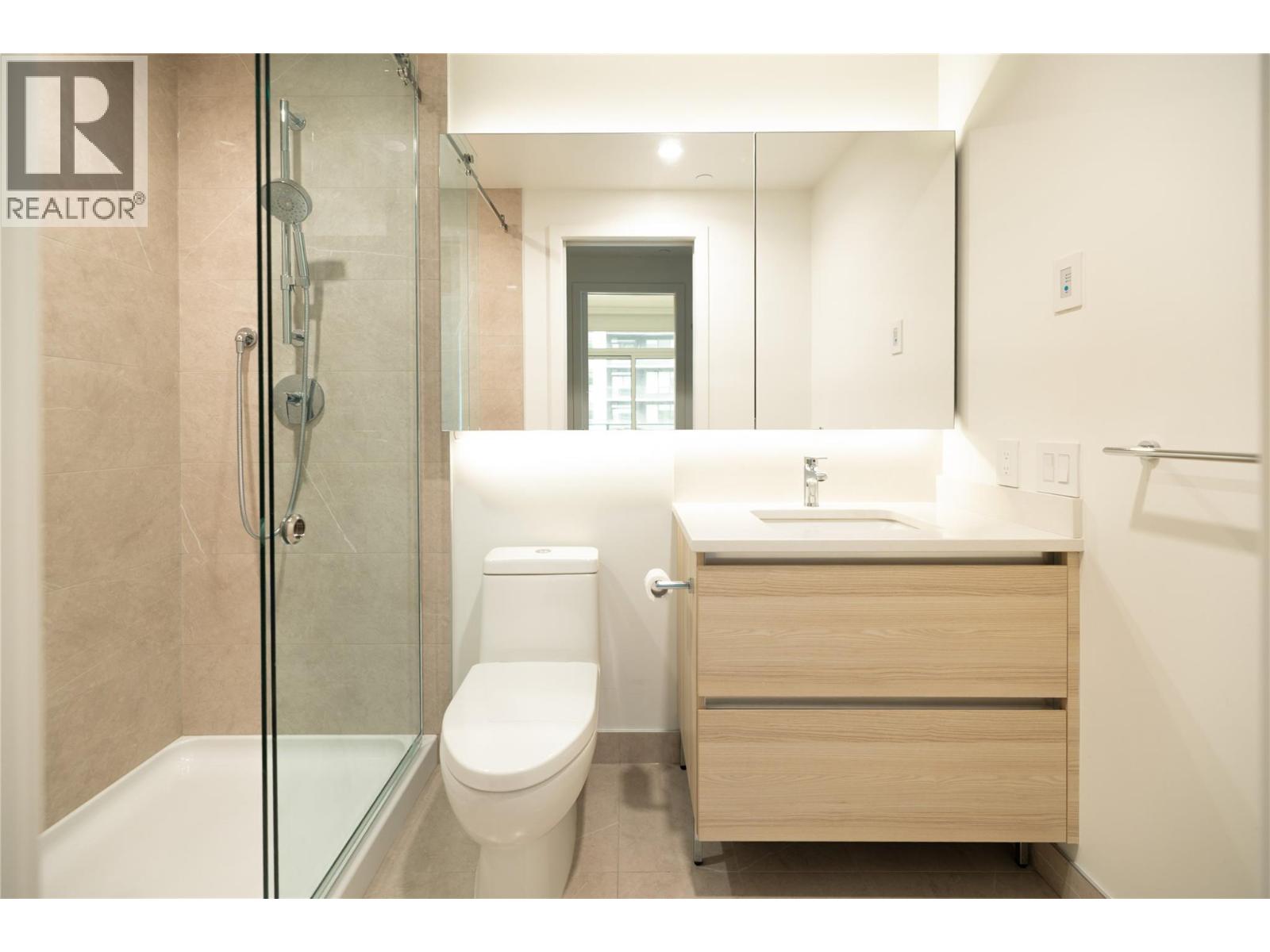 #1602 238 Leon Avenue - 29